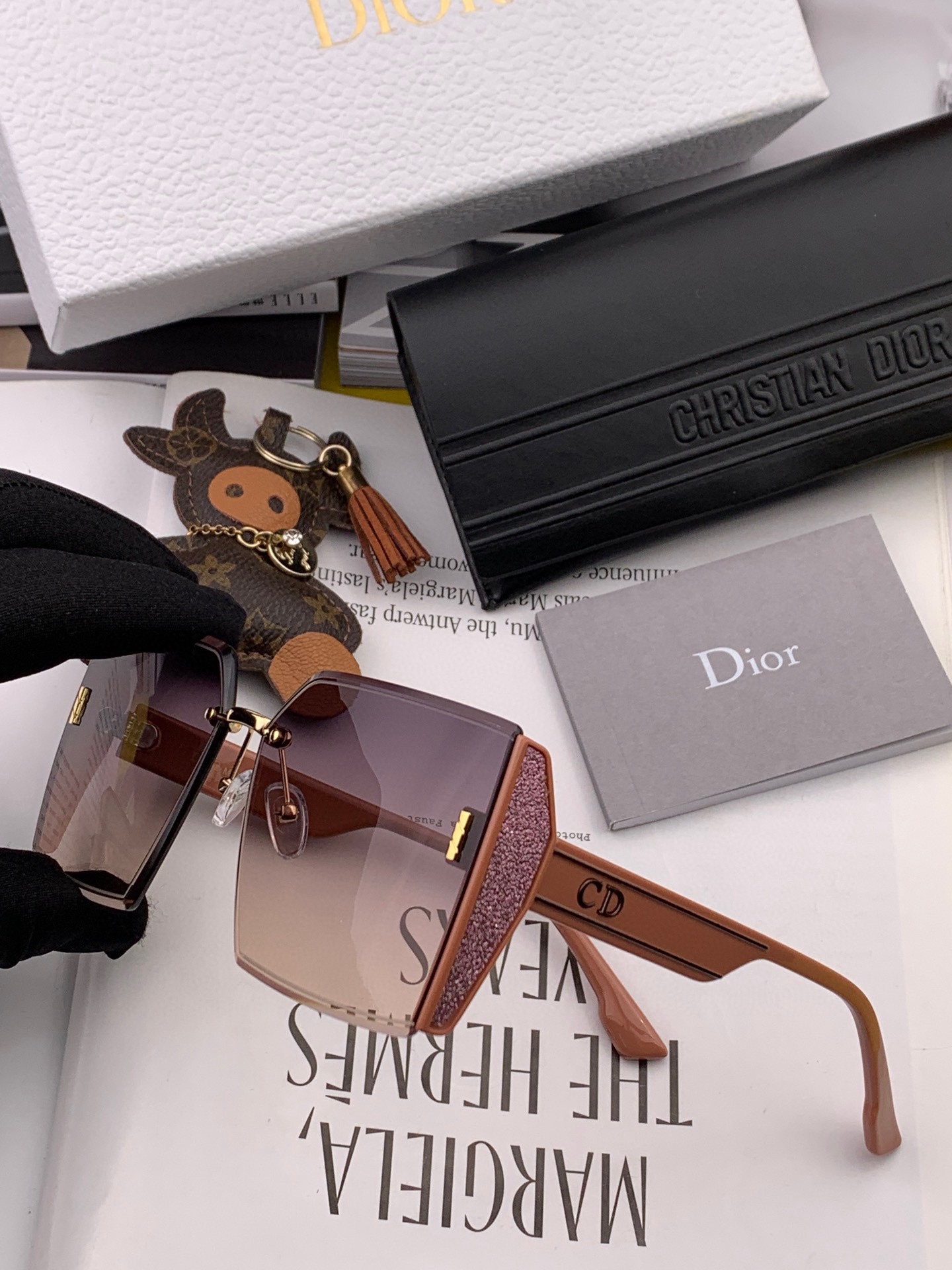 DIOR(  ディオール ) サングラス 24705-BRAND OFF