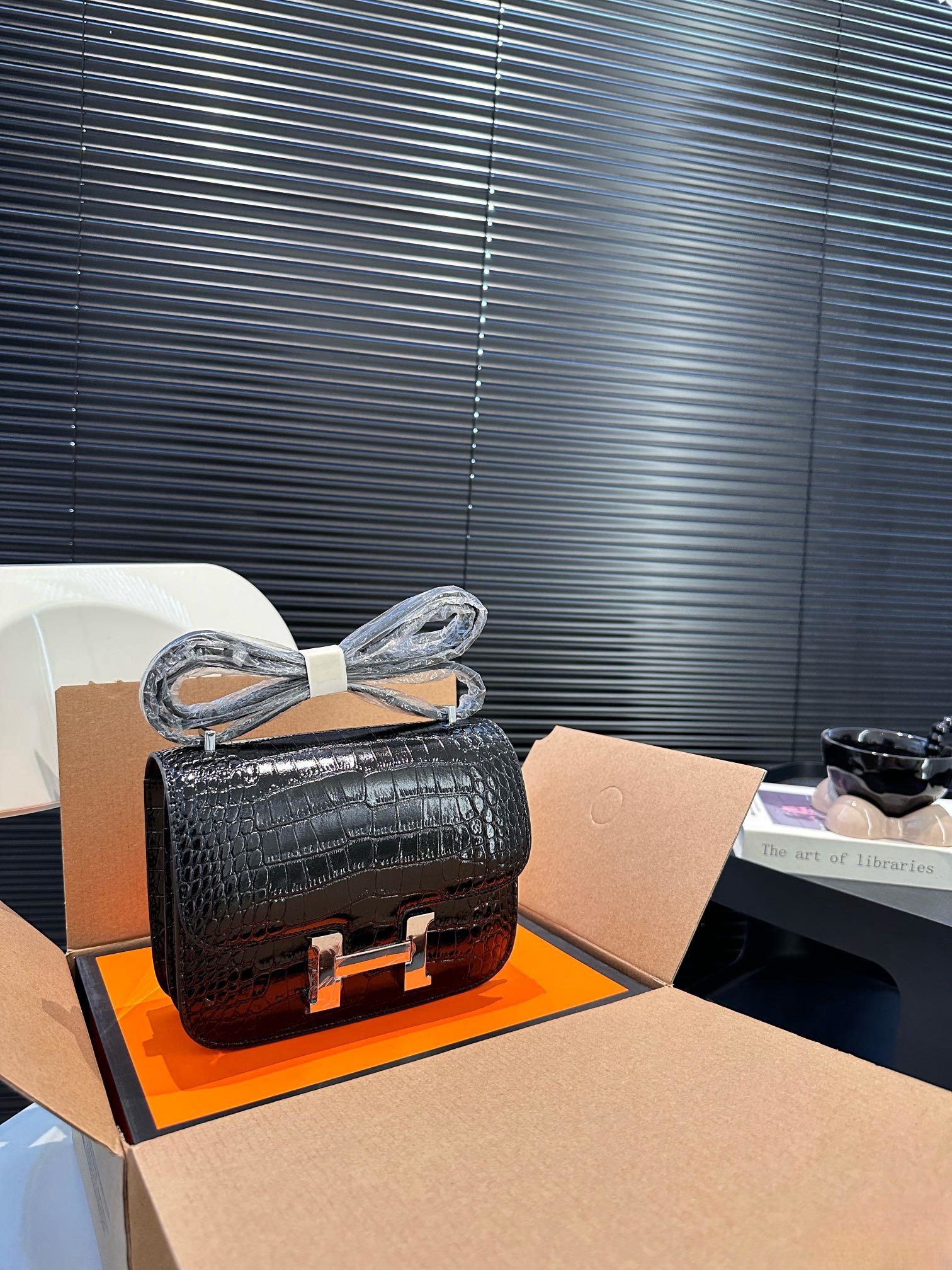 【Hermès 公式旗艦店】エルメス 斜めがけバッグ 当日出荷 好評に付き再入荷！19*14CM-BRAND OFF