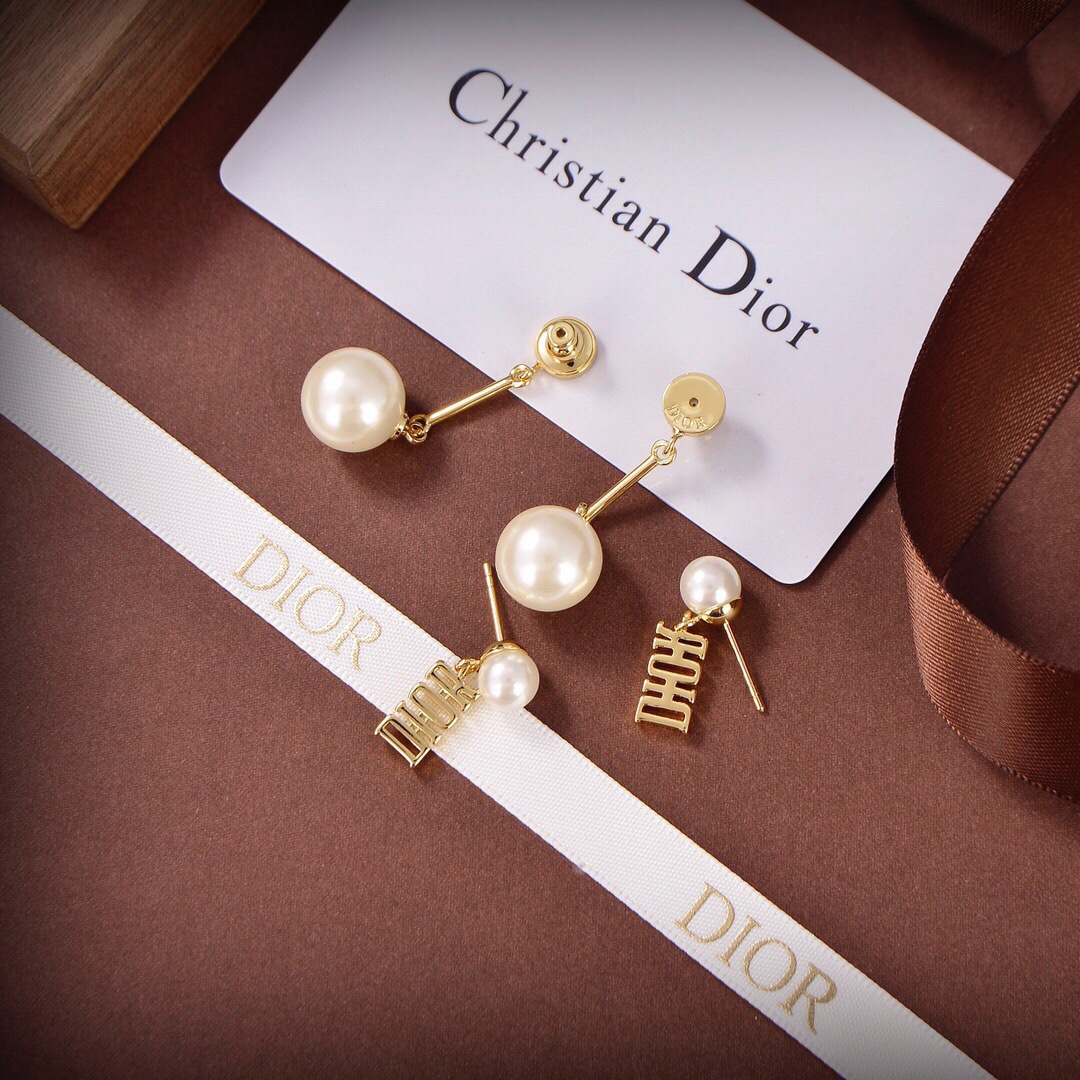 【DIOR】ディオール  ファッションスタイルのイヤリング-BRAND OFF