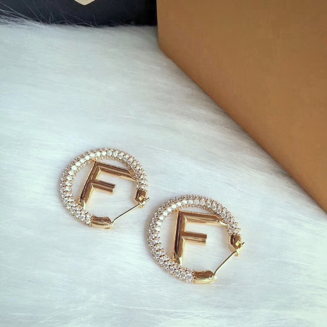 【2026】【FENDI】フェンディ  ファッションスタイルのイヤリング-BRAND OFF