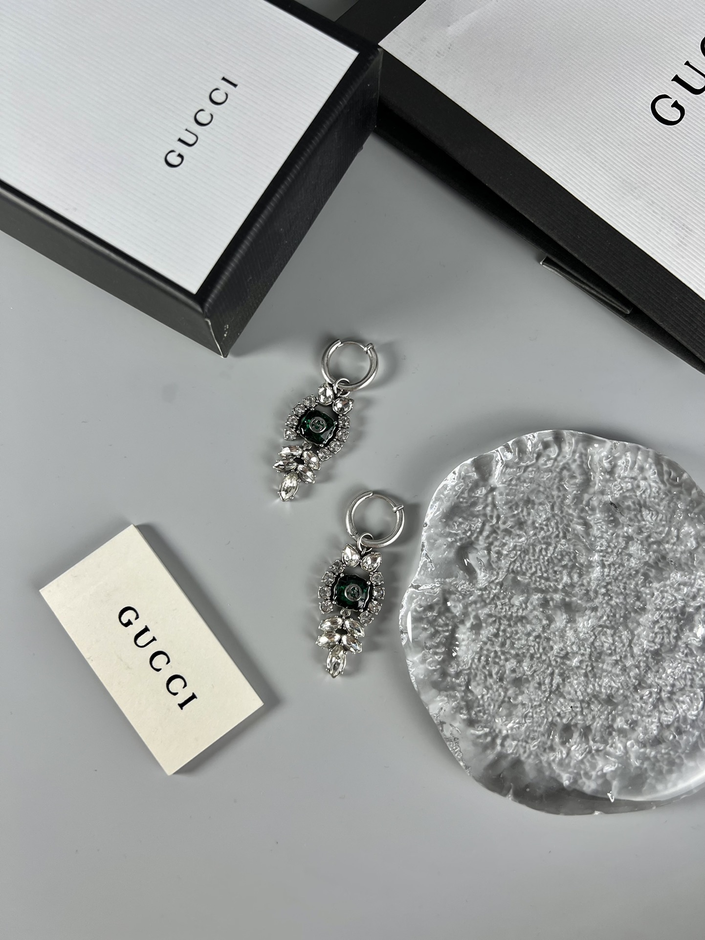 【GUCCI】クッチ レトロなコートスタイルのイヤリング、クラシックでエレガント、デザインセンスがいっぱい、レトロでゴージャス-BRAND OFF