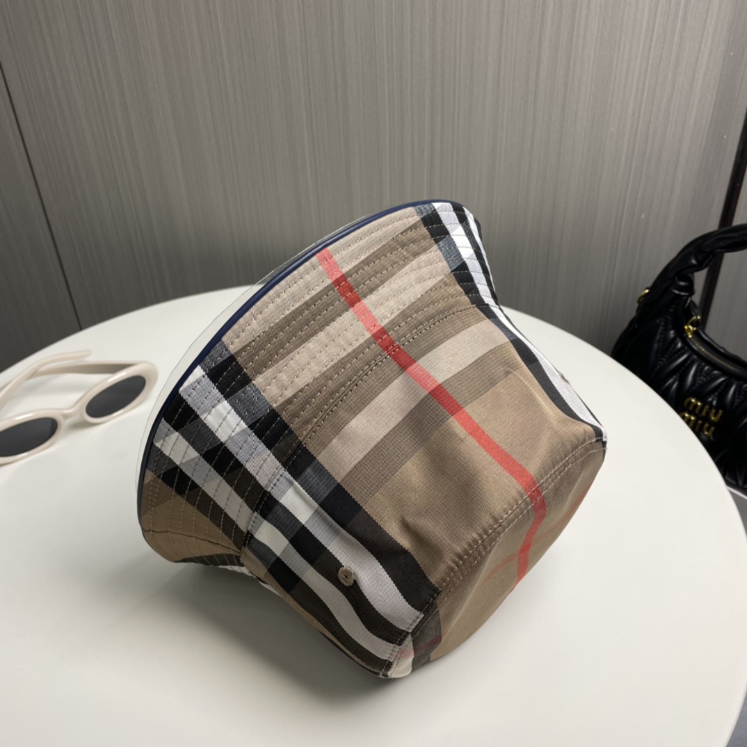 【2026】BURBERRY(バーバリー)フィッシャーマンズハット  241011-BRAND OFF