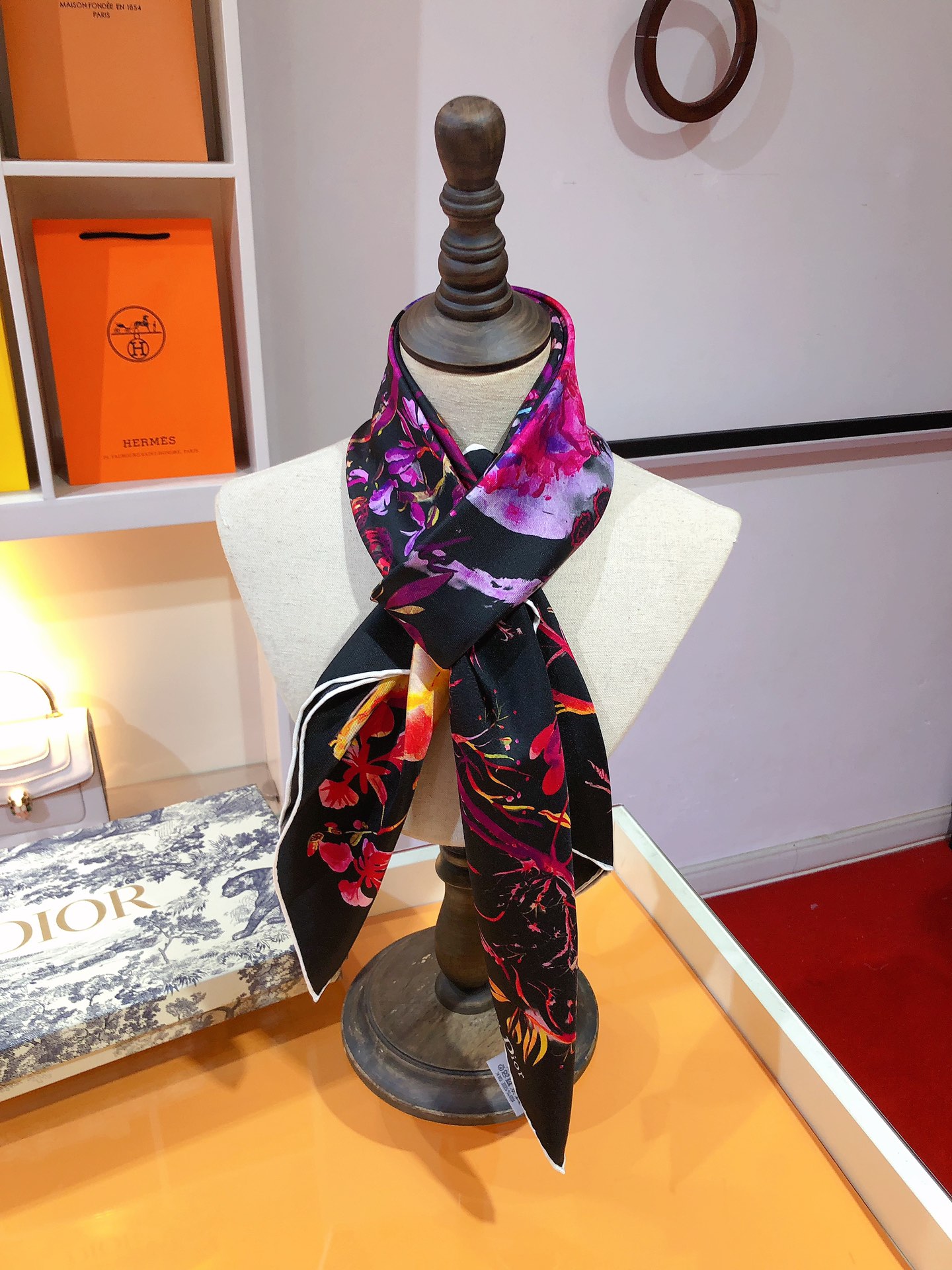 【DIOR  ディオール 】スカーフ90*90cm  241108-BRAND OFF