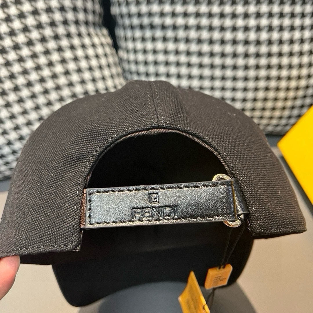 【FENDI  フェンディ】【数量限定】 野球帽 / ハット   241125-BRAND OFF