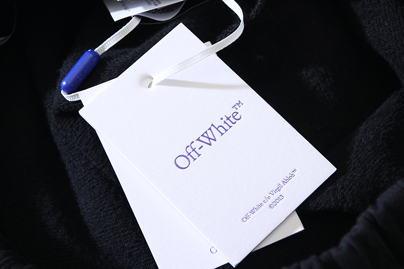 【OFF-WHITE 公式旗艦店】オフホワイト   ショートパンツ  ご好評に付き再入荷！24629-BRAND OFF