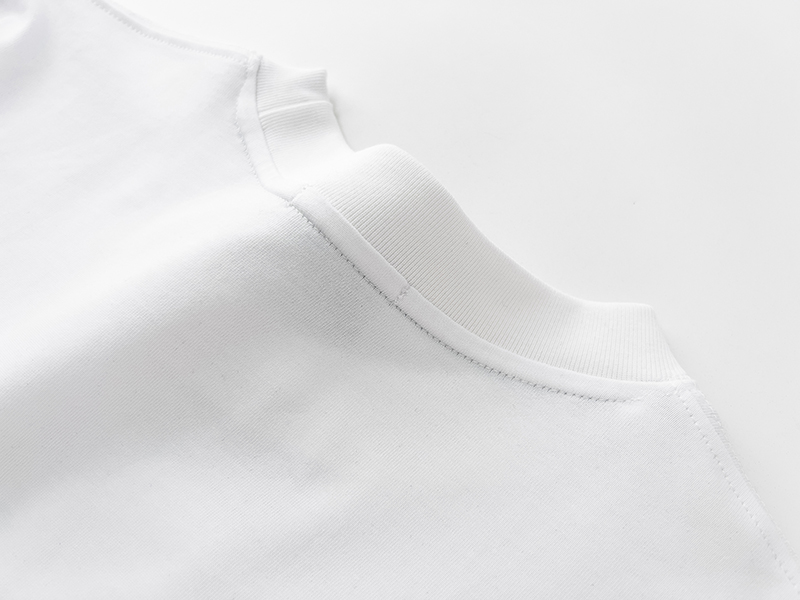 【2026】MONCLER モンクレール　　半袖シャツ　Tシャツ　シンプルの風格　かっこいい　白　黒　男女兼用-BRAND OFF