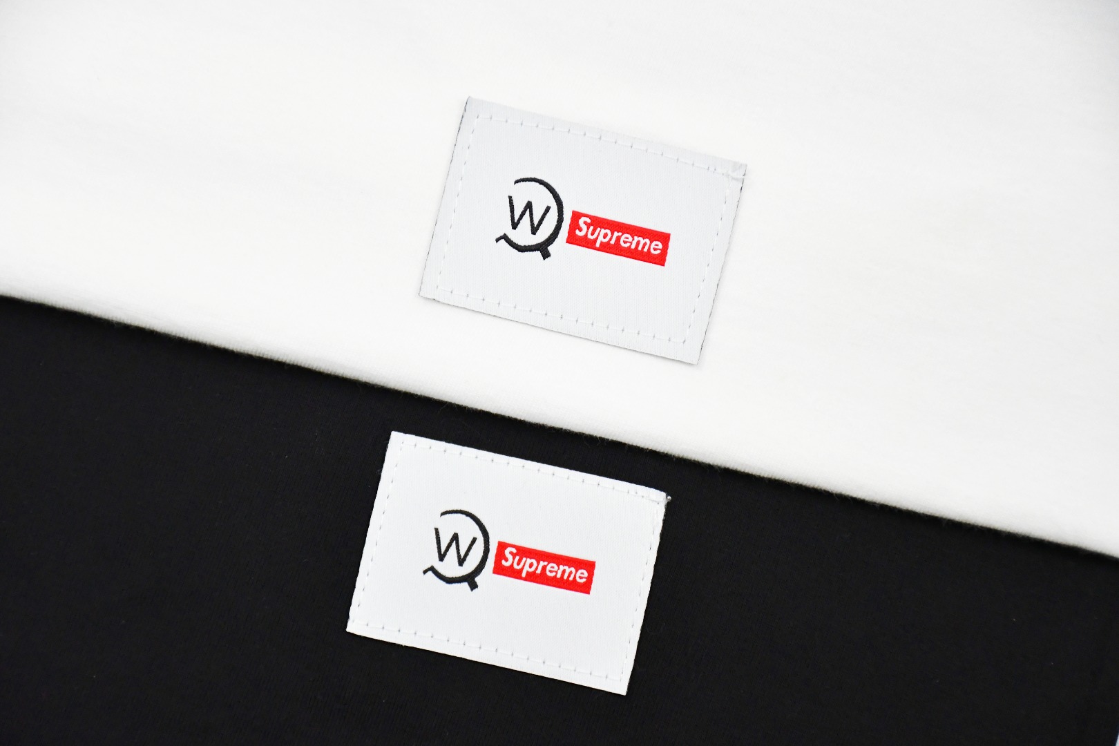 シュプリーム 新作Supreme x WTAPSコラボ21FW Sic'em! Teeカラーレター半袖Tシャツ 人気-BRAND OFF