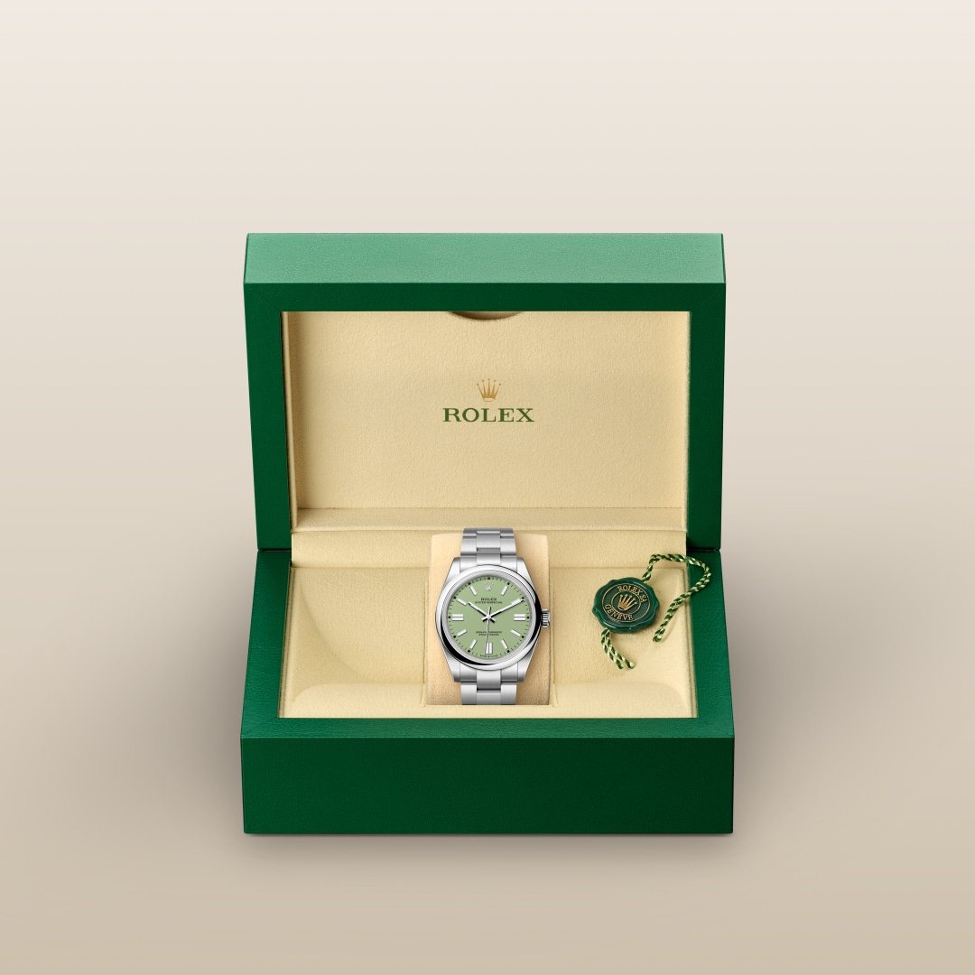Rolex オイスター パーペチュアル 41  オイスター、41 mm、オイスタースチール