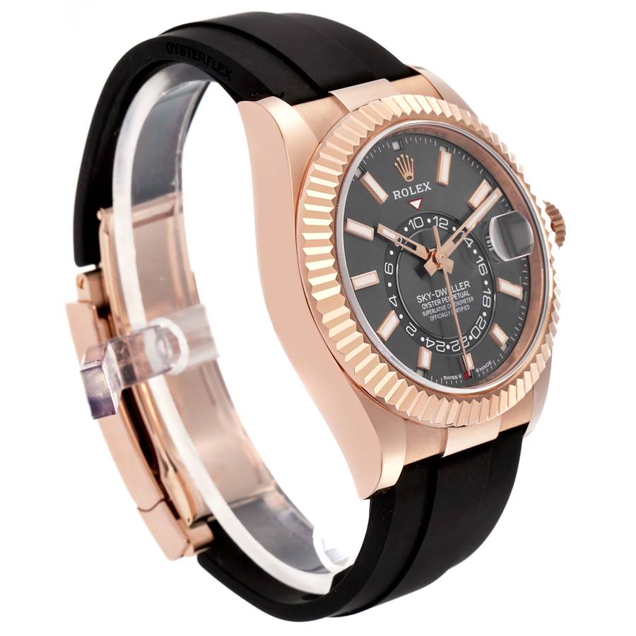 ロレックス スカイドゥエラー  オイスター、42 mm、エバーローズゴールド  リファレンス m336235-0004