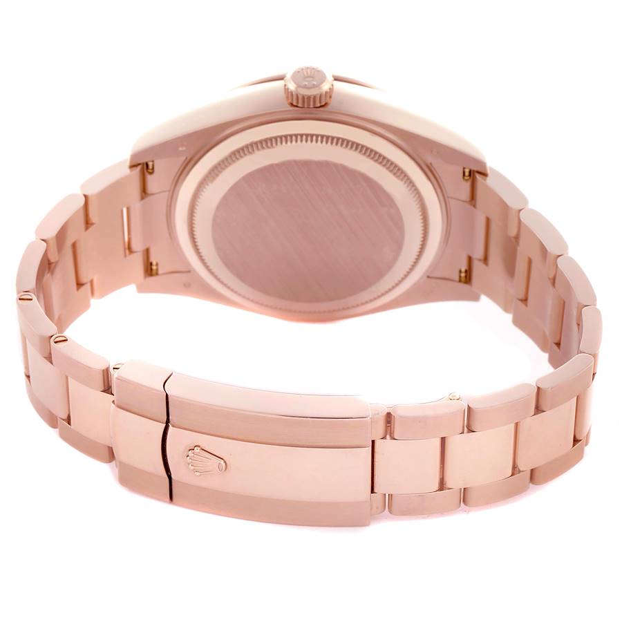 ロレックス スカイドゥエラー  オイスター、42 mm、エバーローズゴールド  リファレンス m336935-0004