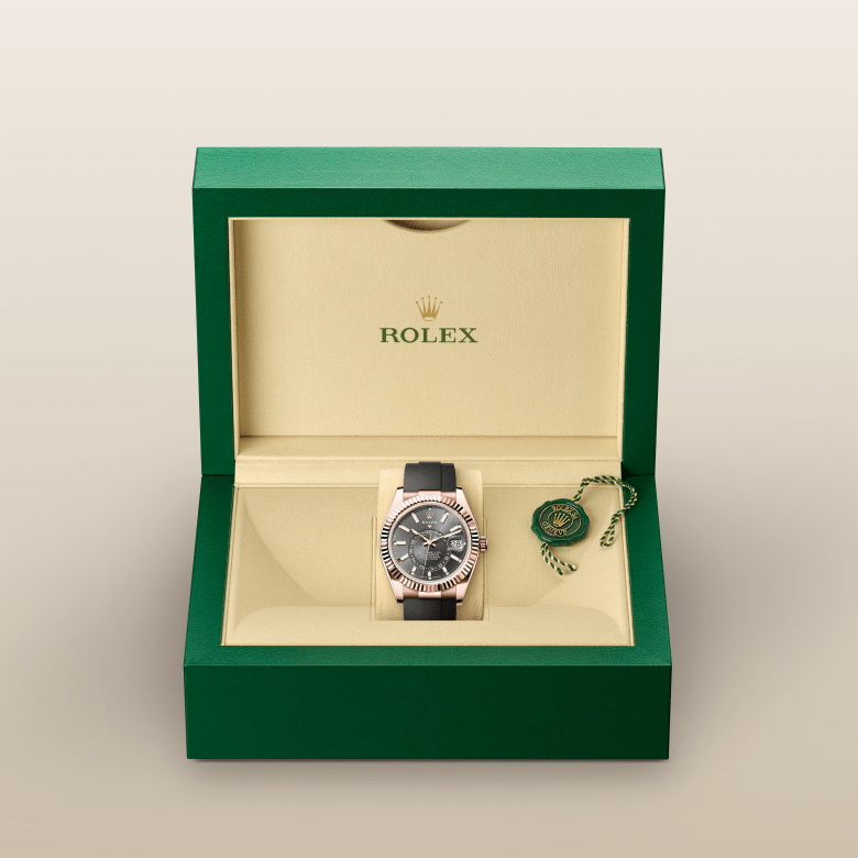 ロレックス スカイドゥエラー  オイスター、42 mm、エバーローズゴールド  リファレンス m336235-0004