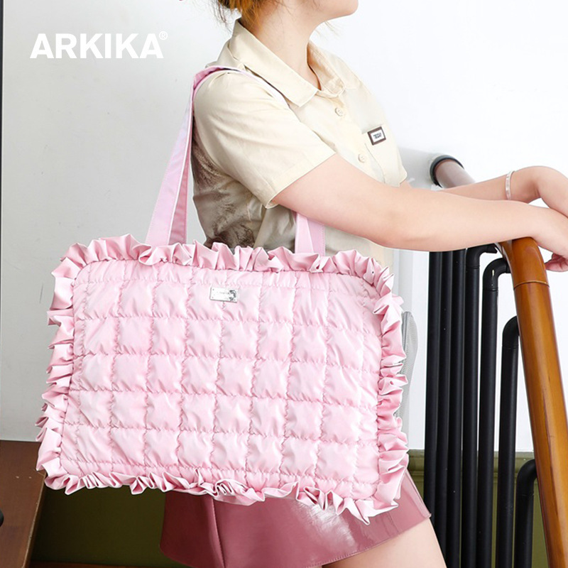 ARKIKA PET CARRIER BAG – RUFFLE-TRIM DESIGN, SOFT, COMFORTABLE & LIGHTWEIGHT