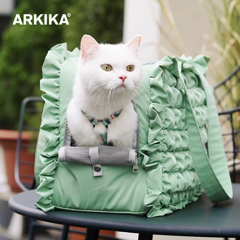 ARKIKA PET CARRIER BAG – RUFFLE-TRIM DESIGN, SOFT, COMFORTABLE & LIGHTWEIGHT