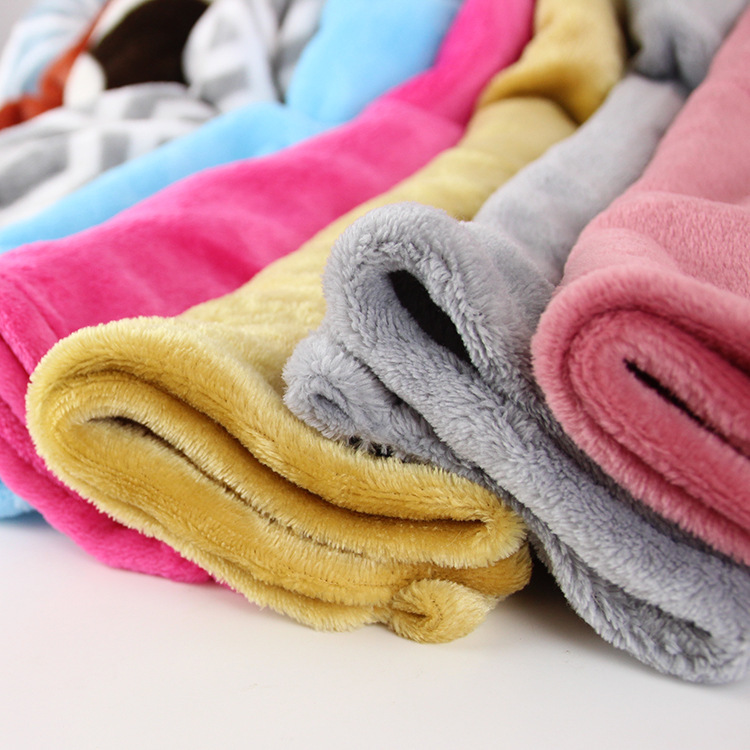 PET MAT – RANDOM COLOR (70 × 57 CM)