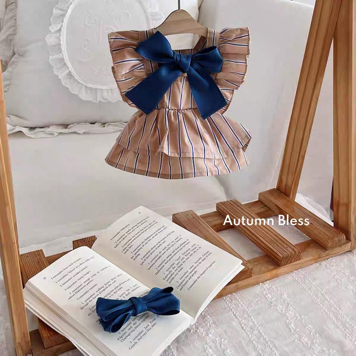AUTUMN BLESS 宠物衣服 条纹小飞袖 裙子