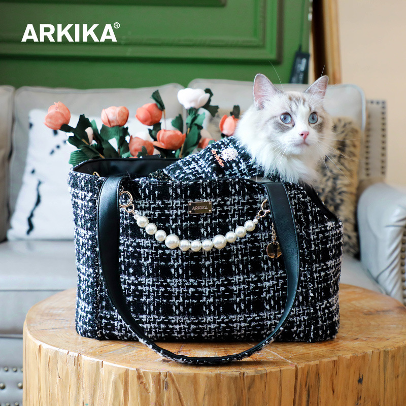 ARKIKA PET CARRIER BAG – JAPANESE QUALITY, ELEGANT TWEED-STYLE SERIES, 36.5L × 17W × 26H CM
