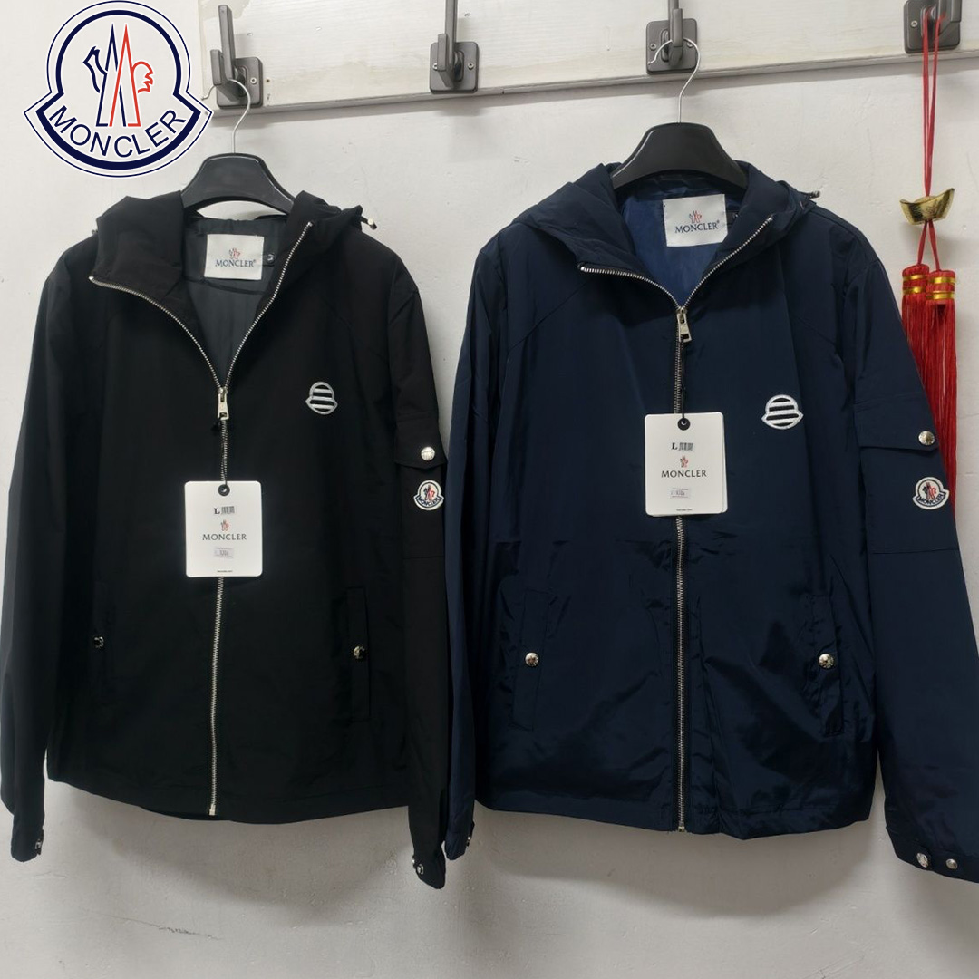 MONCLER  フード付きジップジャケット メンズ ロゴワッペン 袖ポケット はっ水 2 カラー