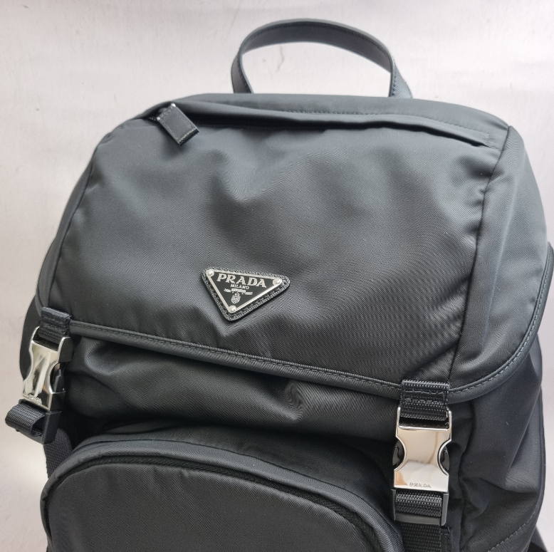 ★韓国の人気★【PRADA】★Re Nylon バックパッ.ク★正規品★