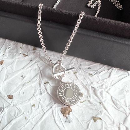 【人気オシャレ】■HERMES Ex-Libris Amulets ペンダント