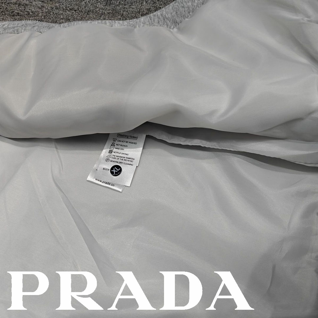 【PRADA】限定数セール！お洒落 RENYLON ボンバー 