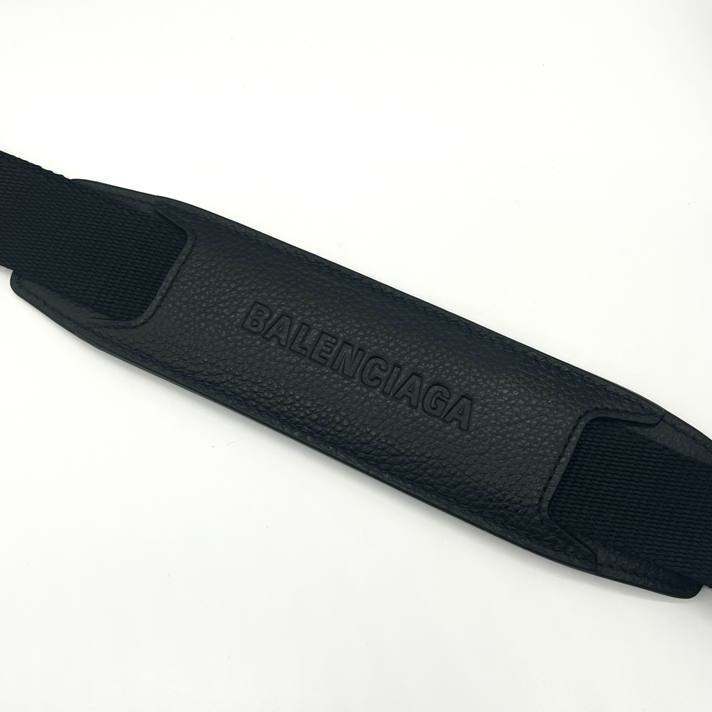 国内即発★BALENCIAGA CAR カメラバッグ BLACK