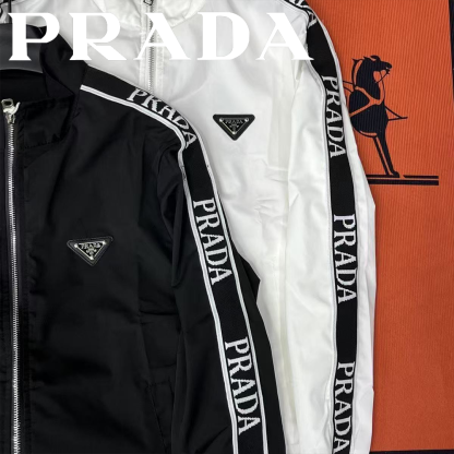 【PRADA】 プラダ メンズジャケット 三角ロゴ