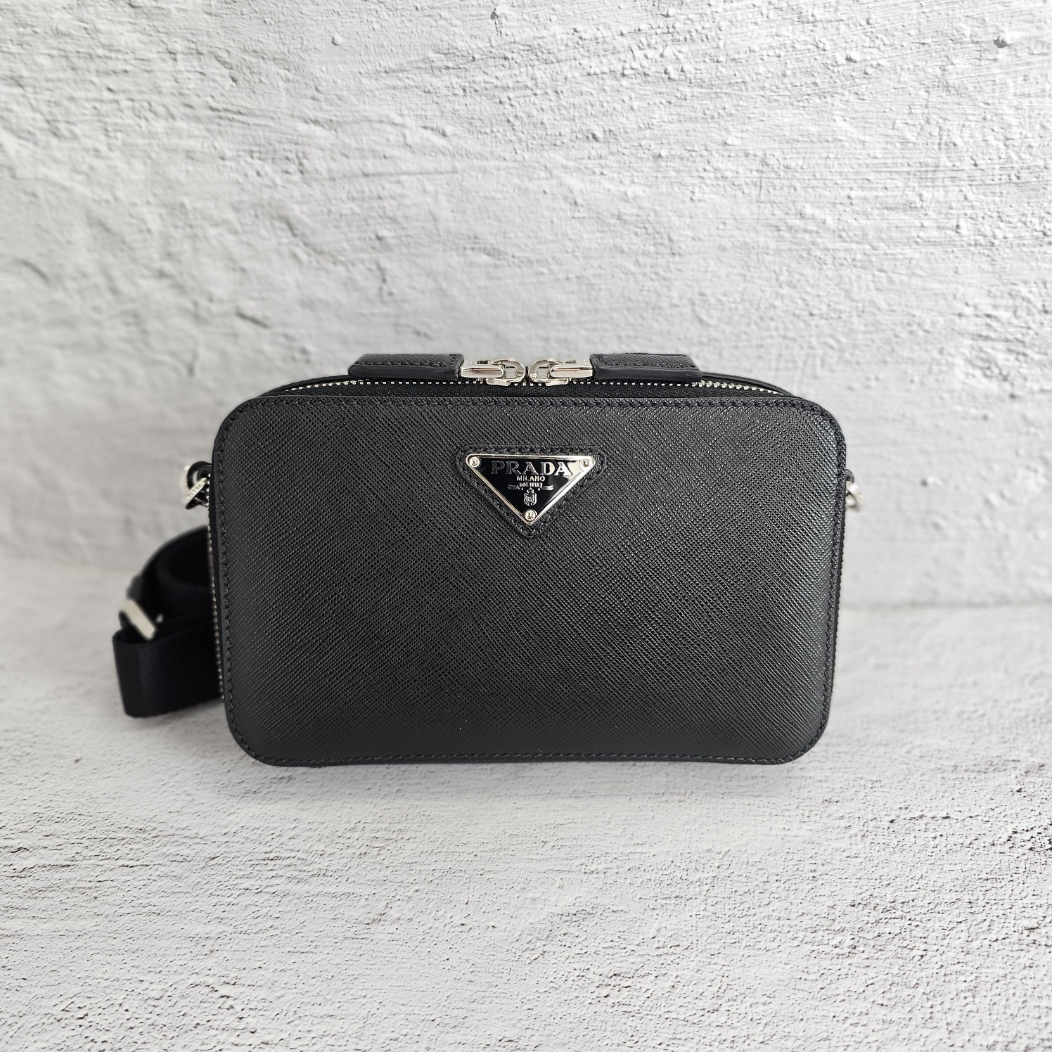 ★送料・関税込★PRADA★ブリック サフィアーノ レザー バッグ★