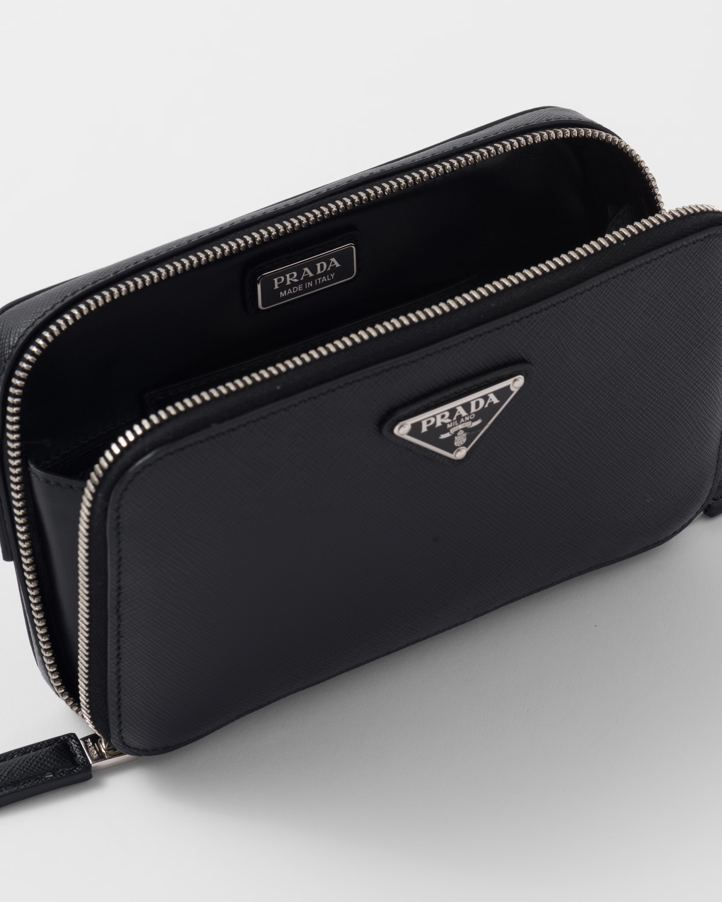 PRADA【入手困難】 ブリック★サフィアーノレザー バッグ★