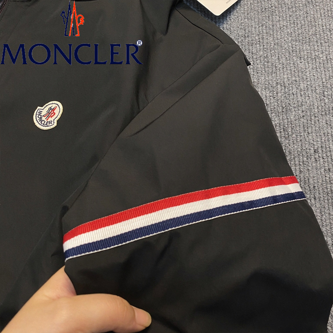 2026 最新 MONCLER モンクレール ロゴ刺繍 パーカージャケット 耐風 通勤カジュアル