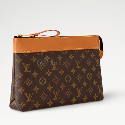 国内未入荷【直営店SALE】LV ポシェット ヴォワヤージュスープル