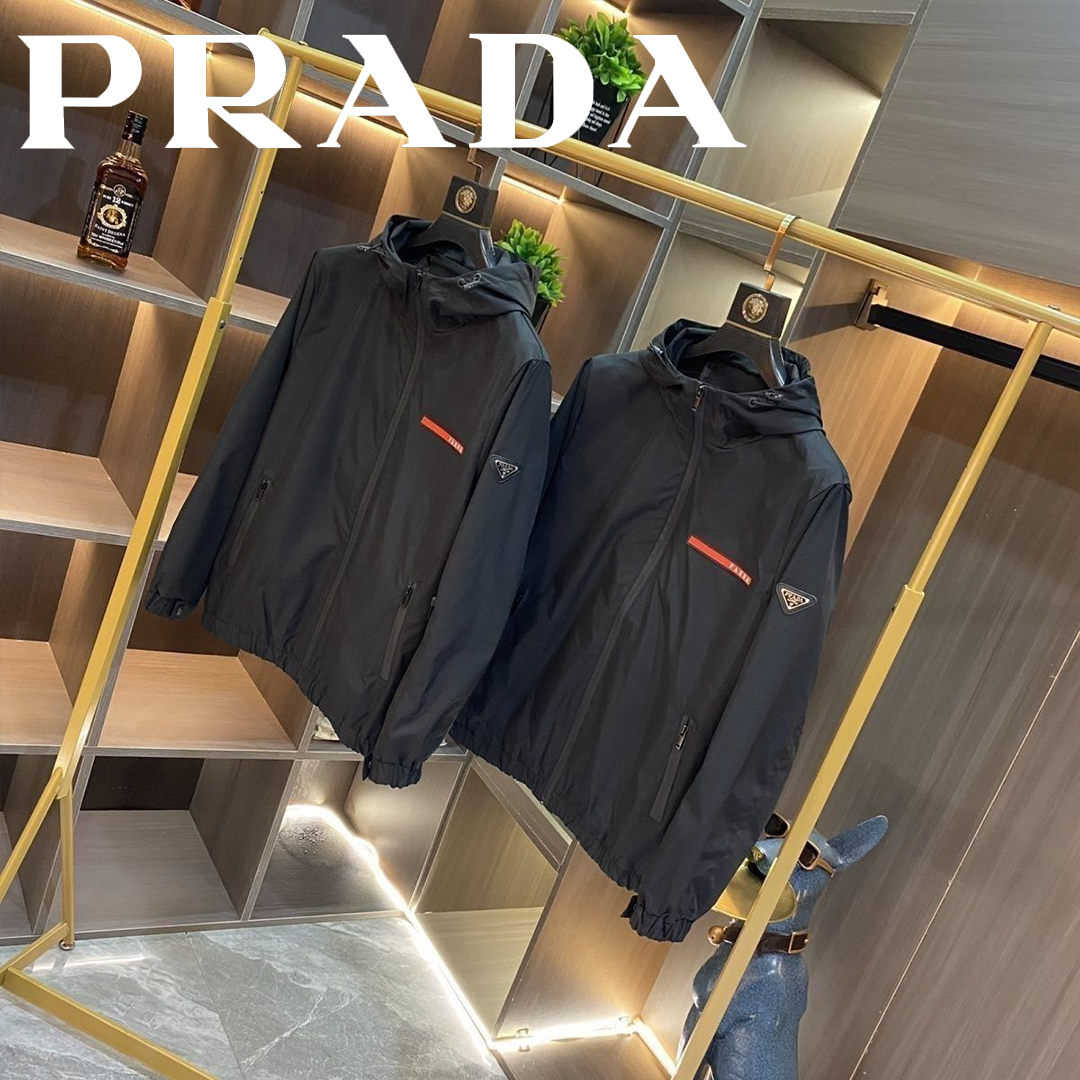 PRADA 2026AW 新作 撥水マウンテンパーカー Re‑Nylon ナイロンジャケット