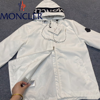 【2026 新作】MONCLER モンクレール 刺繍ロゴ ジャケット メンズ 高級アウター