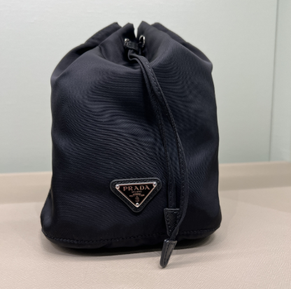 【セール】PRADA プラダ ナイロン 巾着バッグ 1NA369