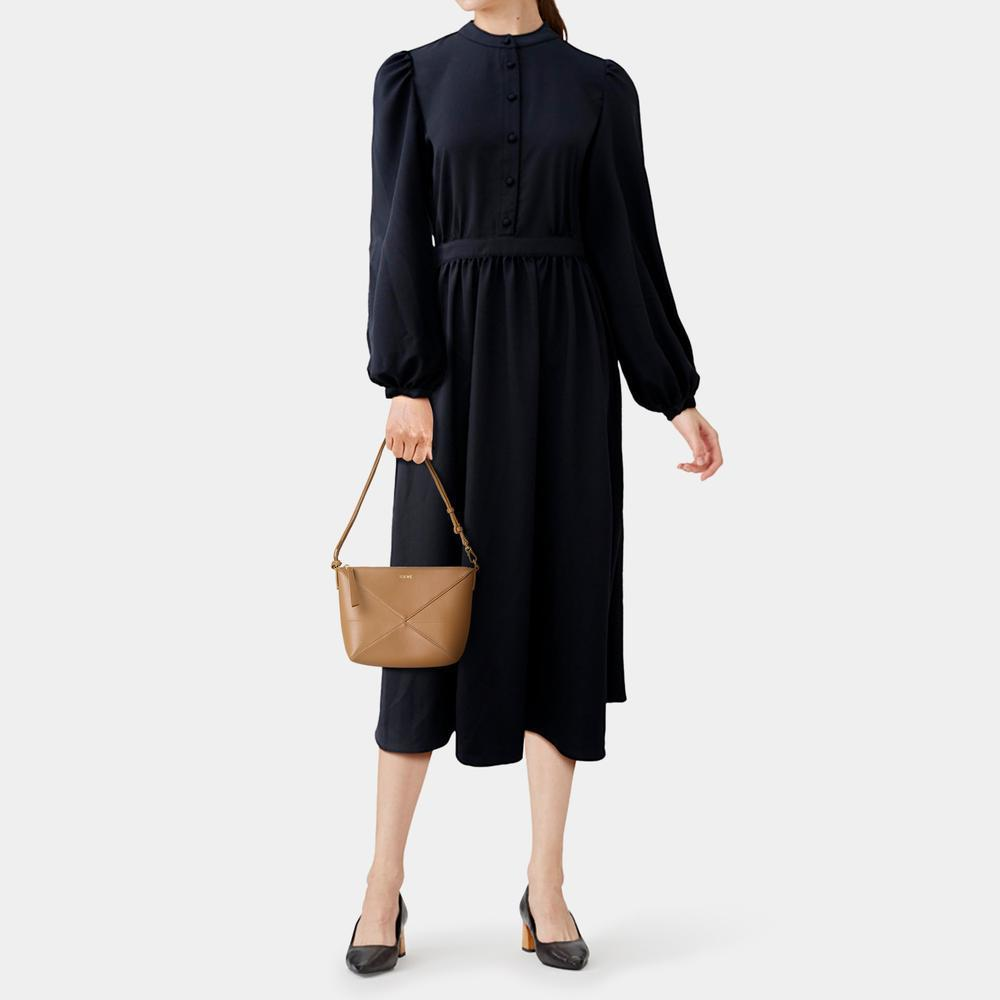 LOEWE パズルフォルド ポーチ（シャイニーナパカーフ）