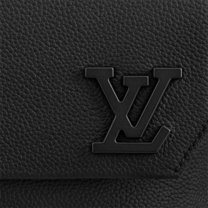 【クールで男らしい】LOUIS VUITTON★ショルダーバック