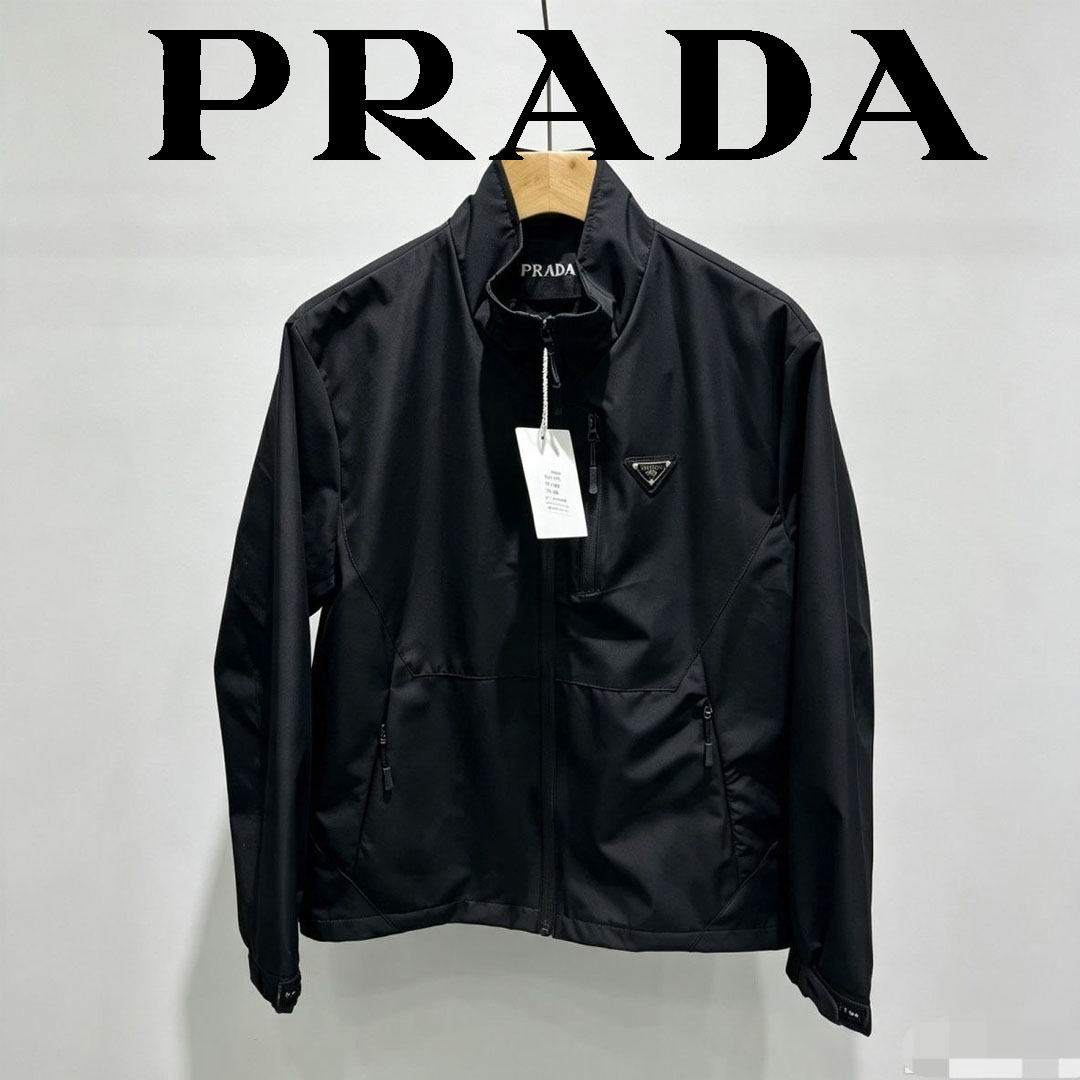 【PRADA】現地セール価格！三角ロゴナイロンパーカー ウィンドブレーカー