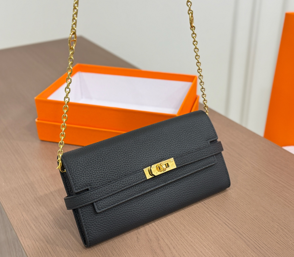  【新品同様 /Noir × Gold金具】HERMES ケリートゥーゴー
