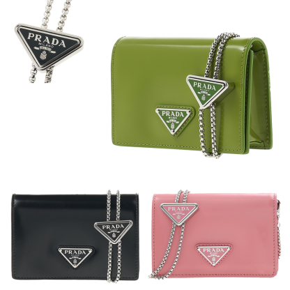 関税負担なし☆PRADA ロゴショルダーストラップカードホルダー