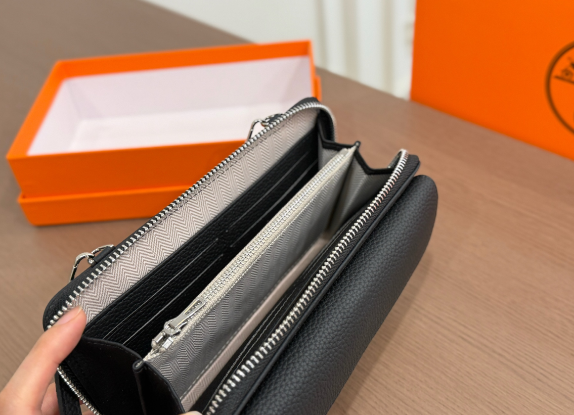 クールな漢を極める逸品♪[HERMES]ヴィドポッシュ ブラック