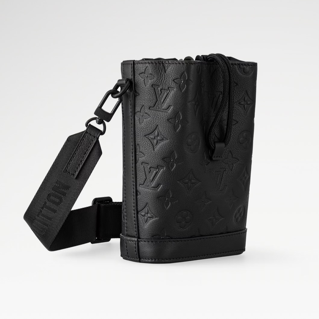 ◆コンパクト【 Louis Vuitton 】ノエ・スリング