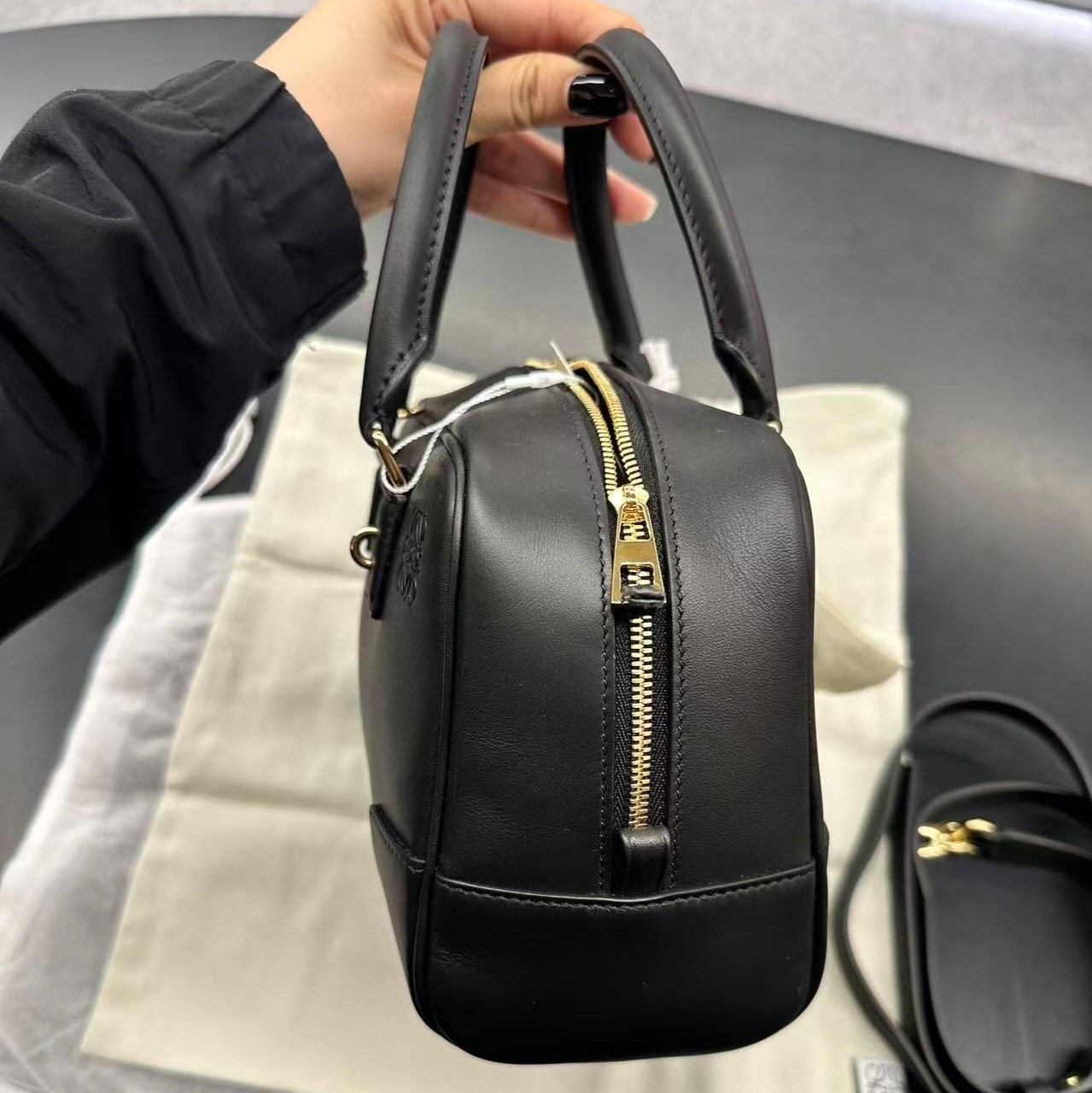 在庫有◆LOEWE◆上品アリゾナポーチ◆豪華セレブカーフスキン