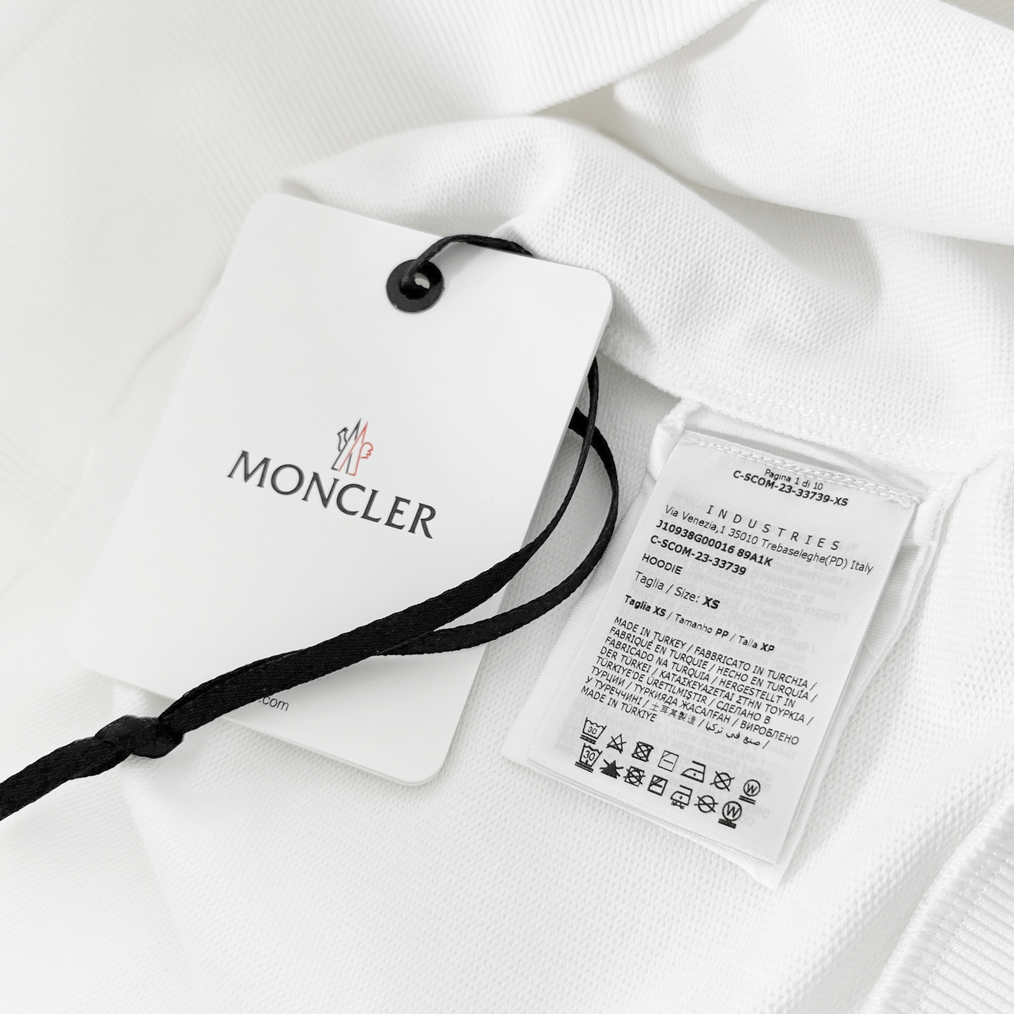 【国内即発】MONCLER パーカー フーディー 【返品・交換 無料】