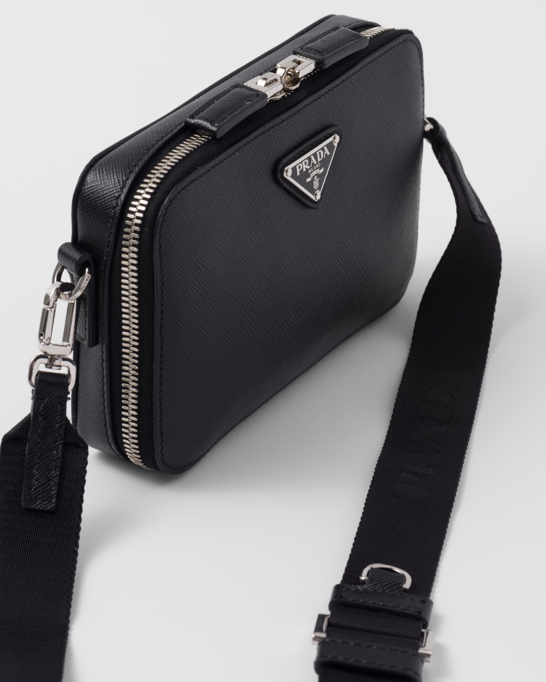 PRADA【入手困難】 ブリック★サフィアーノレザー バッグ★
