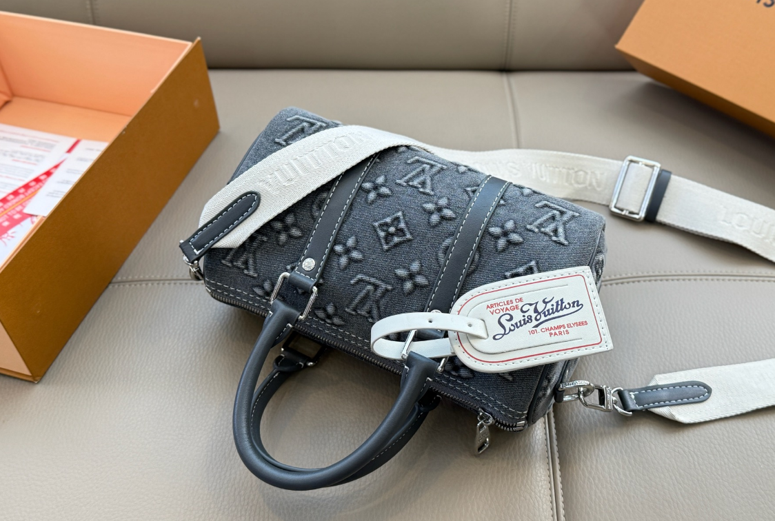 [SALE]ヴィトン Vuitton レア キーポルバンドリエール 25