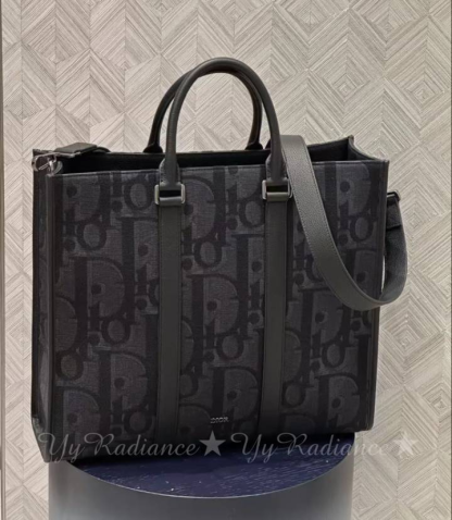 【ビジネスシーンでも♡】DIOR トートバッグ