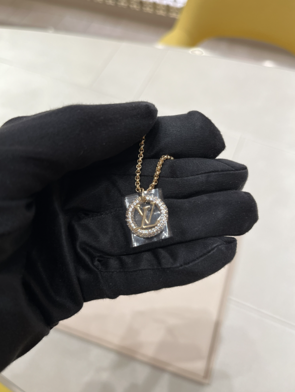 【Louis Vuitton】ネックレス・ルイーズ バイ ナイト