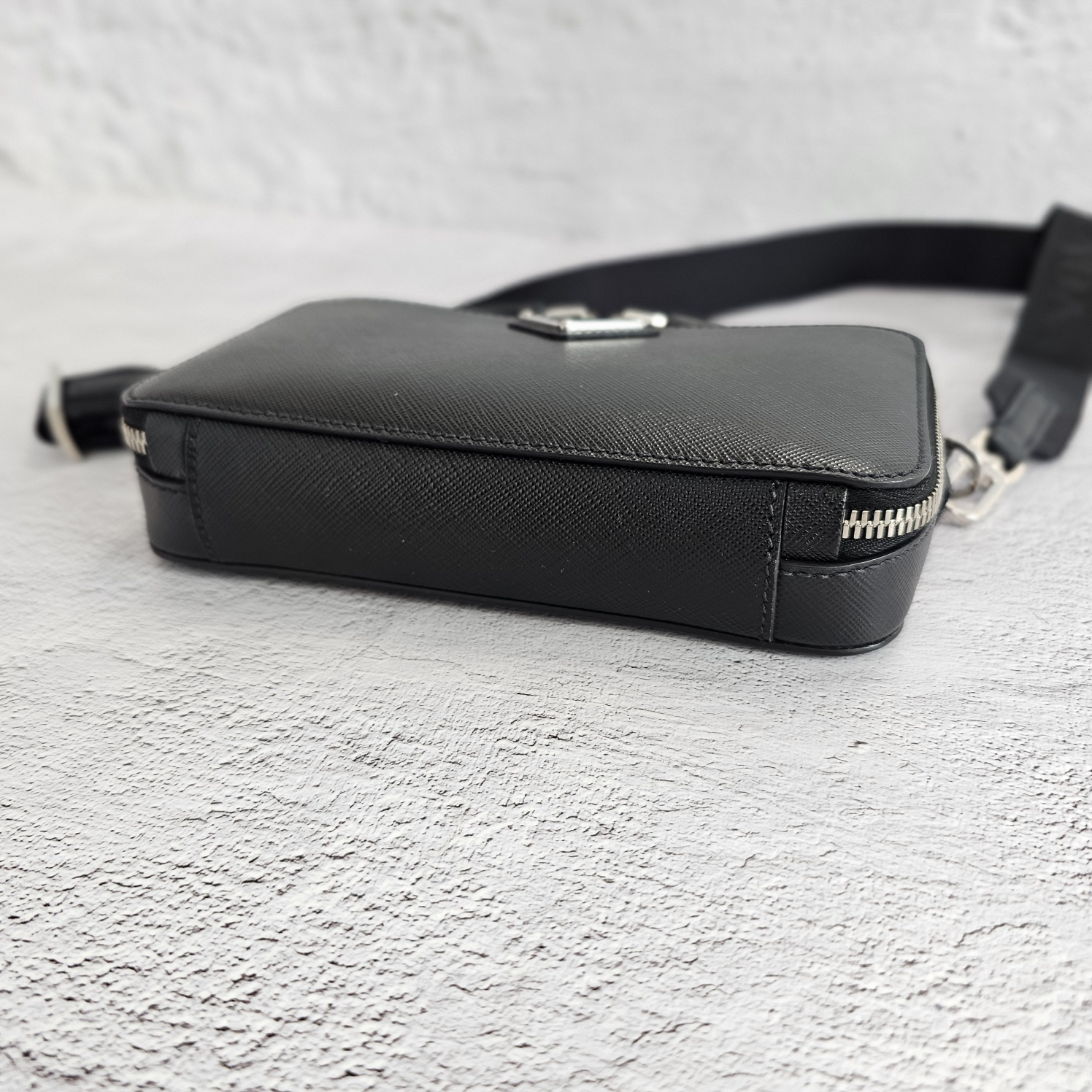 ★送料・関税込★PRADA★ブリック サフィアーノ レザー バッグ★