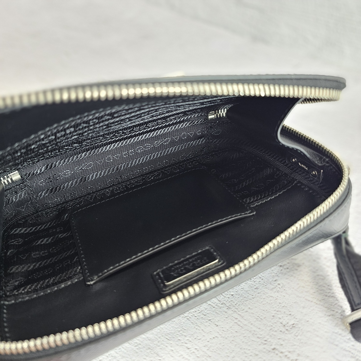 ★送料・関税込★PRADA★ブリック サフィアーノ レザー バッグ★