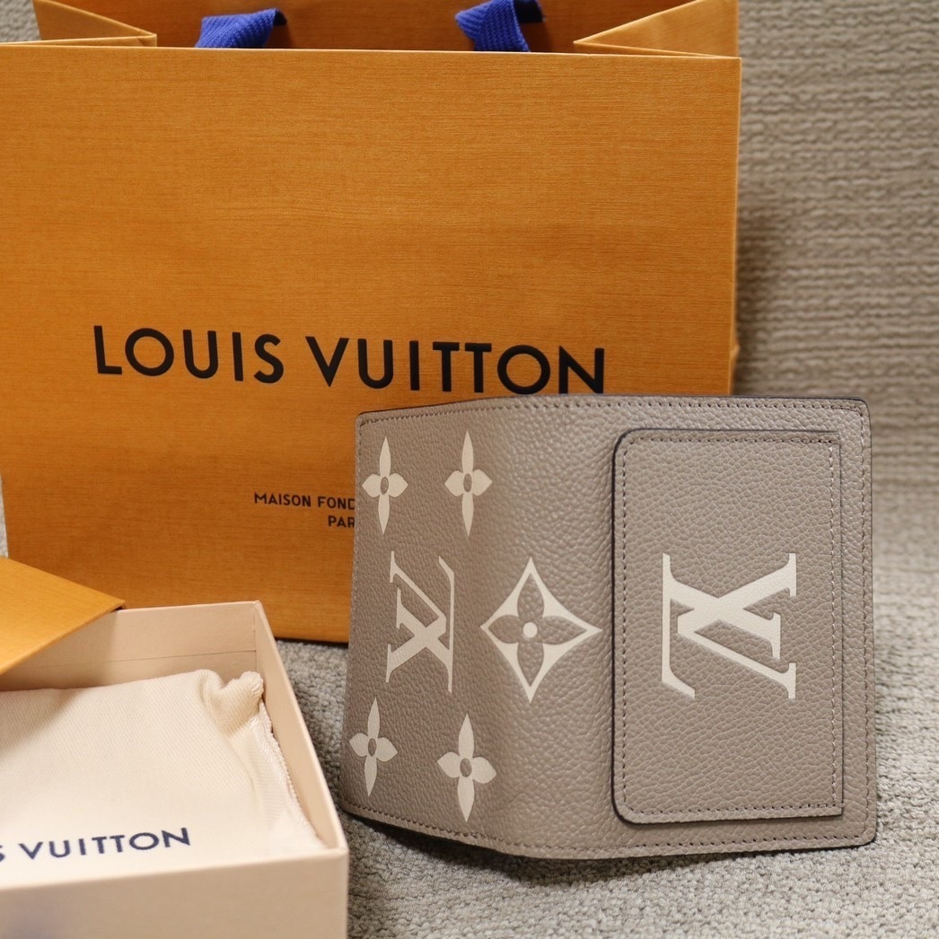 国内発送【Louis Vuitton】クレア