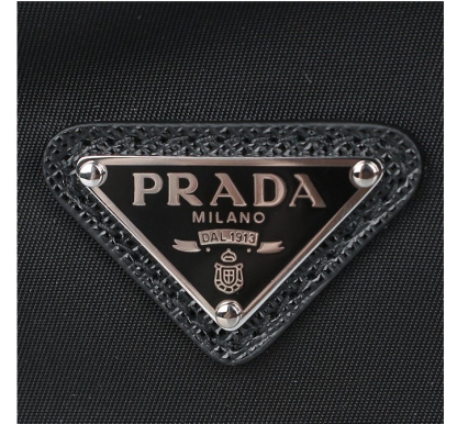 ☆送料関税込☆PRADA Re Nylon ドローストリングポーチ☆超人気